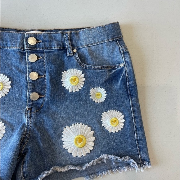Jordache embroidered flower design adjustable  waist shorts size 16 daisy denim - Picture 14 of 17